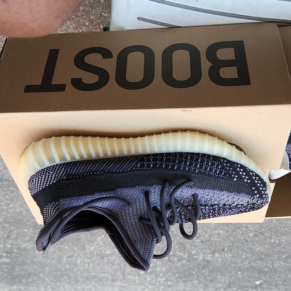 Yeezy boost 350 - Picture 4 of 5